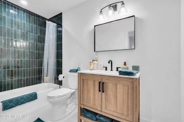 320 Burntwood Trail, Toms River, NJ 08753