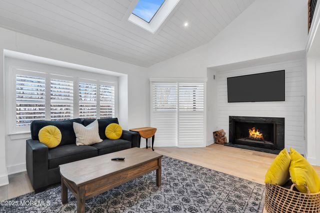 320 Burntwood Trail, Toms River, NJ 08753