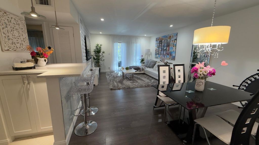 702 SE 2nd Avenue SE 405, Deerfield Beach, FL 33441