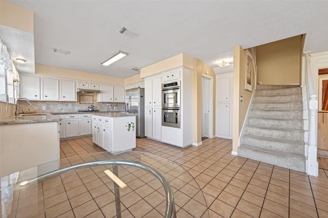 20806 Harvest Hill Lane, Houston, TX 77073