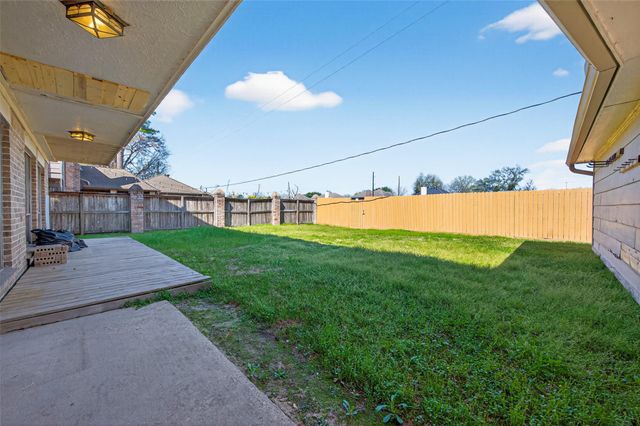 20806 Harvest Hill Lane, Houston, TX 77073