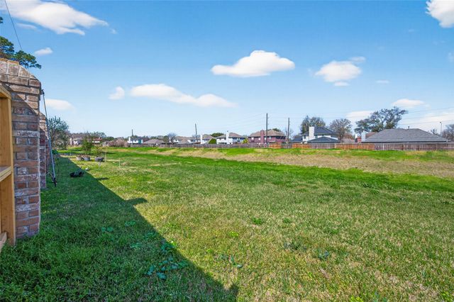 20806 Harvest Hill Lane, Houston, TX 77073