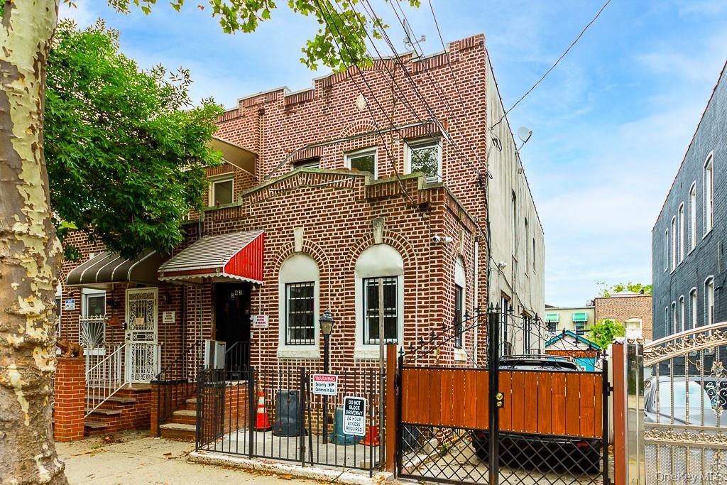 543 Miller Avenue, Brooklyn, NY 11207