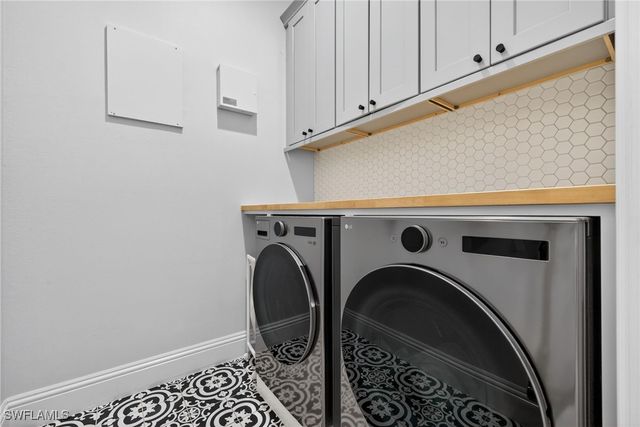 24920 Divot DR, Bonita Springs, FL 34135