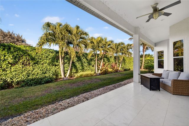 24920 Divot DR, Bonita Springs, FL 34135