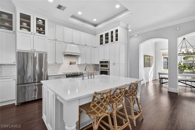 24920 Divot DR, Bonita Springs, FL 34135