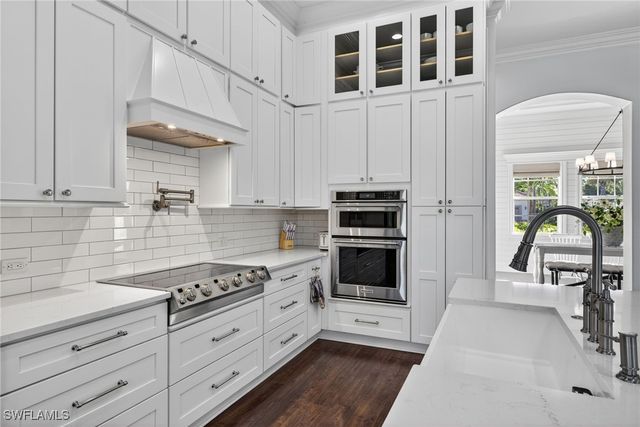 24920 Divot DR, Bonita Springs, FL 34135