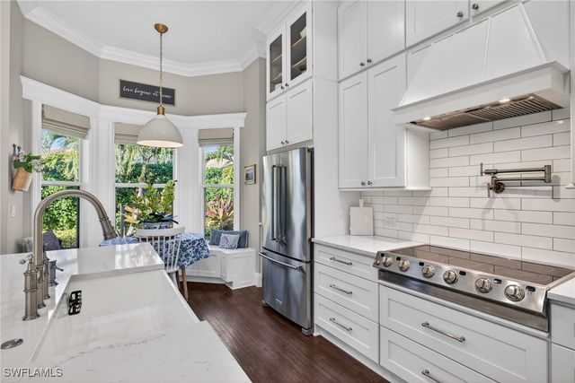 24920 Divot DR, Bonita Springs, FL 34135