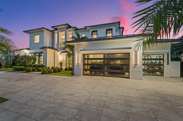 830 Lake Shore Drive, Delray Beach, FL 33444