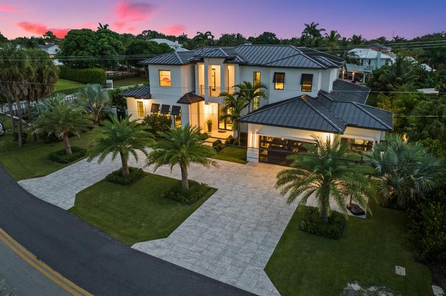 830 Lake Shore Drive, Delray Beach, FL 33444