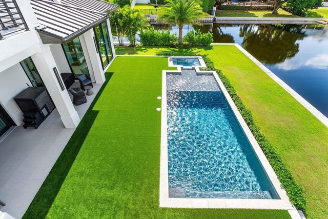 830 Lake Shore Drive, Delray Beach, FL 33444