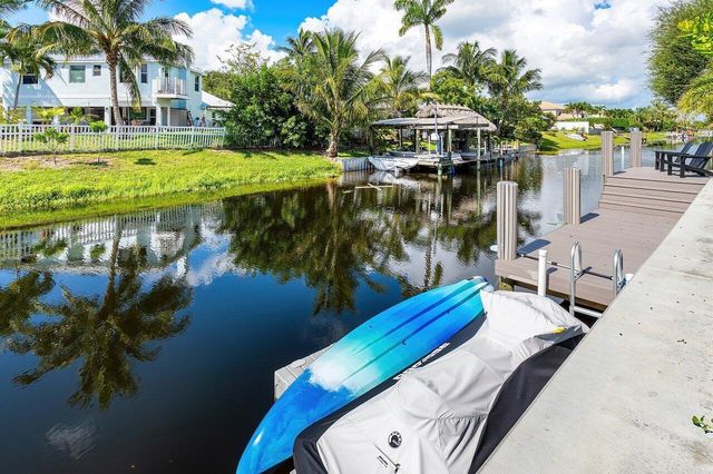 830 Lake Shore Drive, Delray Beach, FL 33444