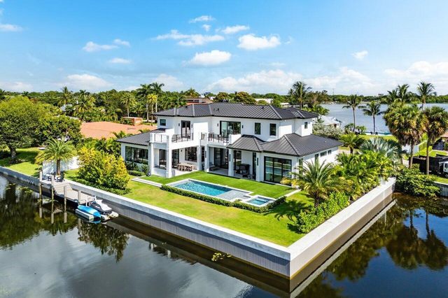 830 Lake Shore Drive, Delray Beach, FL 33444