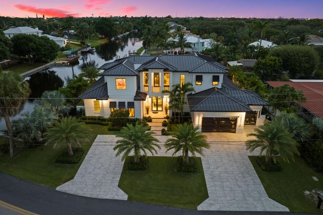 830 Lake Shore Drive, Delray Beach, FL 33444