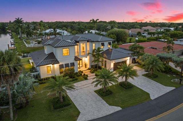 830 Lake Shore Drive, Delray Beach, FL 33444