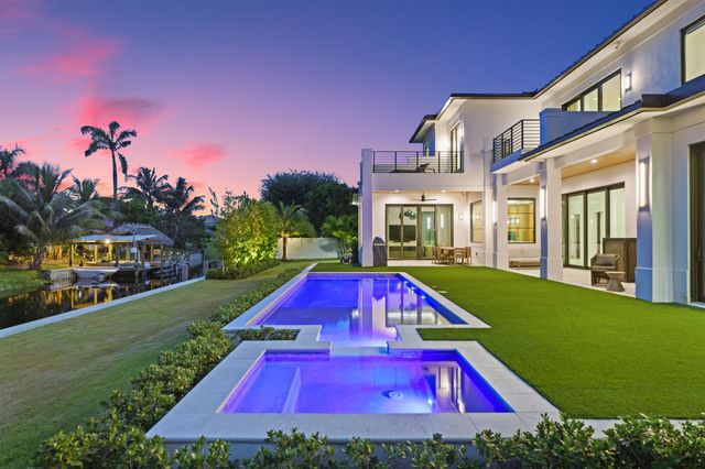 830 Lake Shore Drive, Delray Beach, FL 33444