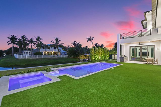 830 Lake Shore Drive, Delray Beach, FL 33444