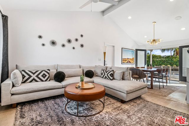 2251 E Calle Papagayo, Palm Springs, CA 92262