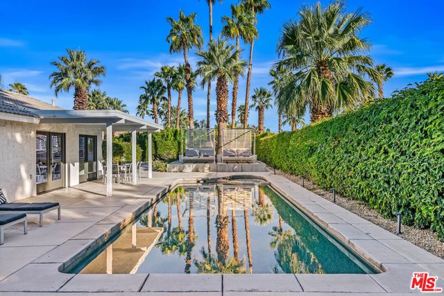 2251 E Calle Papagayo, Palm Springs, CA 92262