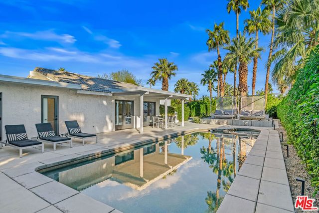 2251 E Calle Papagayo, Palm Springs, CA 92262