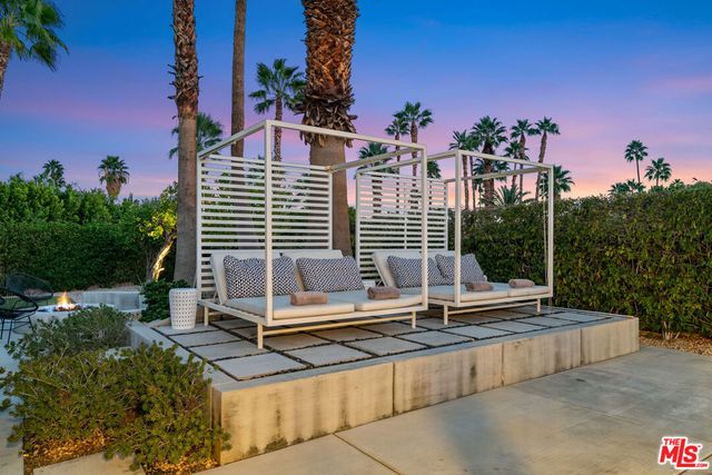 2251 E Calle Papagayo, Palm Springs, CA 92262