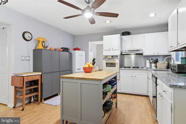 71 BAKUN WAY, Ewing, NJ 08638