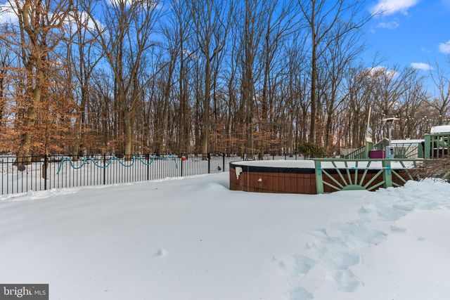 71 BAKUN WAY, Ewing, NJ 08638