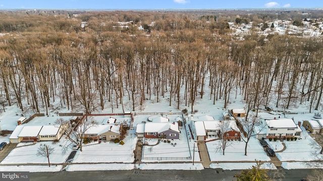 71 BAKUN WAY, Ewing, NJ 08638