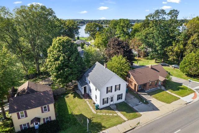 608 Pine Lake Avenue, La Porte, IN 46350