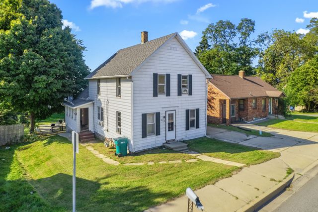608 Pine Lake Avenue, La Porte, IN 46350