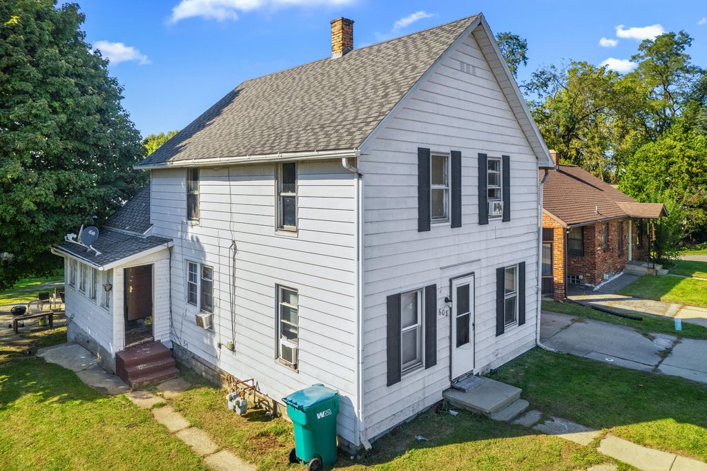 608 Pine Lake Avenue, La Porte, IN 46350