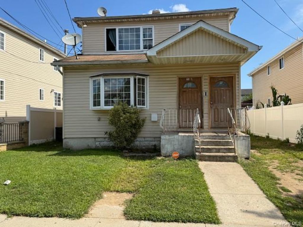 24811 Memphis Avenue, Rosedale, NY 11422