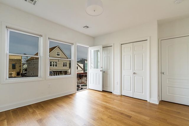 40 WEST 19TH ST, Bayonne, NJ 07002