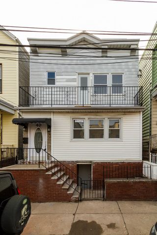 40 WEST 19TH ST, Bayonne, NJ 07002