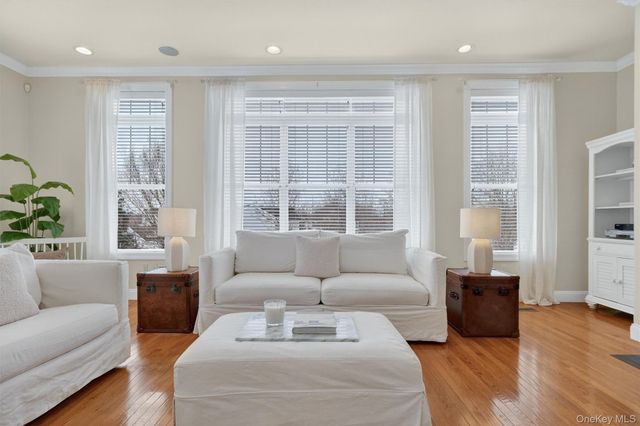 21 Bayberry Street, Hopewell Junction, NY 12533