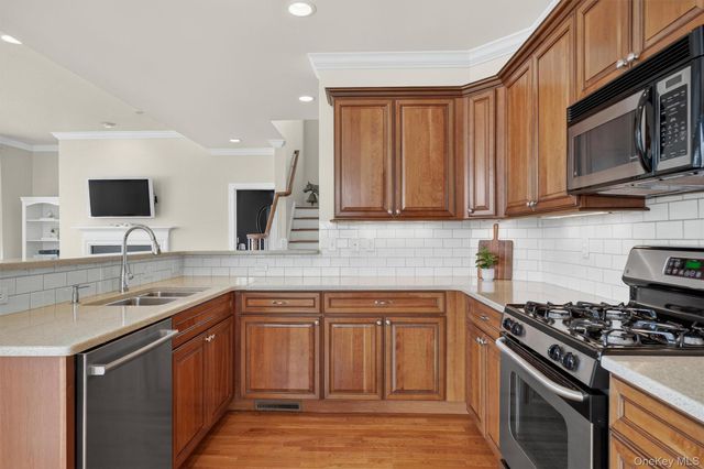 21 Bayberry Street, Hopewell Junction, NY 12533