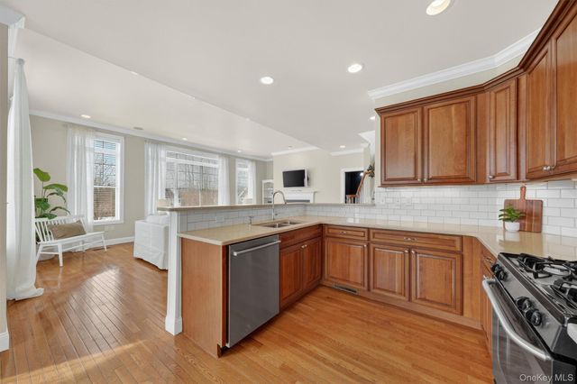 21 Bayberry Street, Hopewell Junction, NY 12533