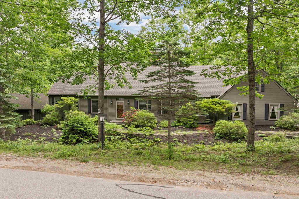 10 Eagle Trace, Wolfeboro, NH 03894