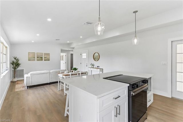 2124 Sunrise BLVD, Fort Myers, FL 33907