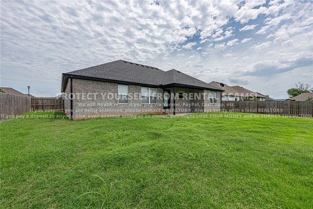 313 N Tacoma Street, Farmington, AR 72730