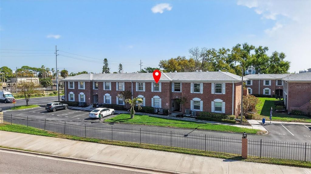 Image 38 of property listing at 3824 37TH STREET S 67, St Petersburg, FL 33711