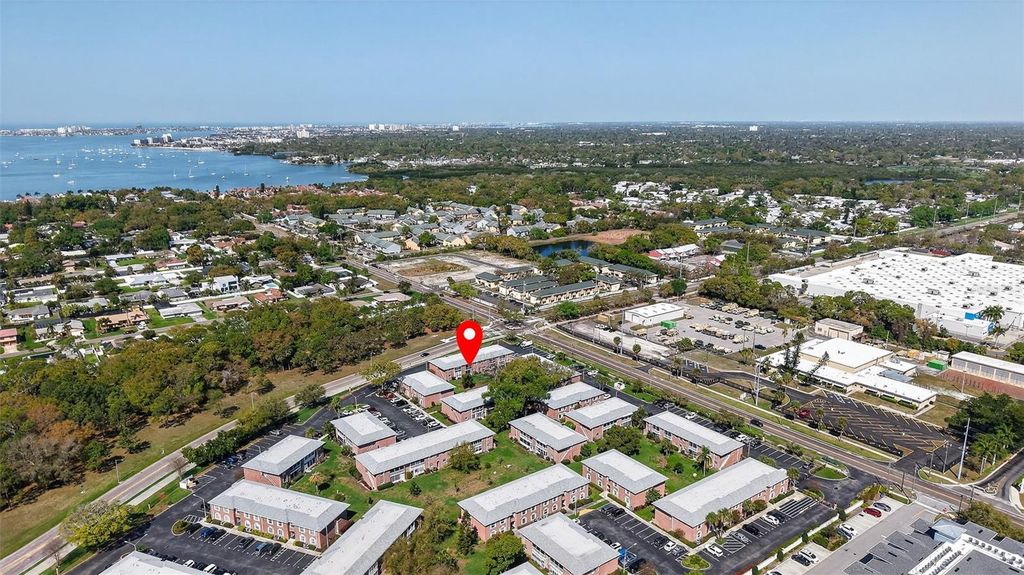 Image 42 of property listing at 3824 37TH STREET S 67, St Petersburg, FL 33711