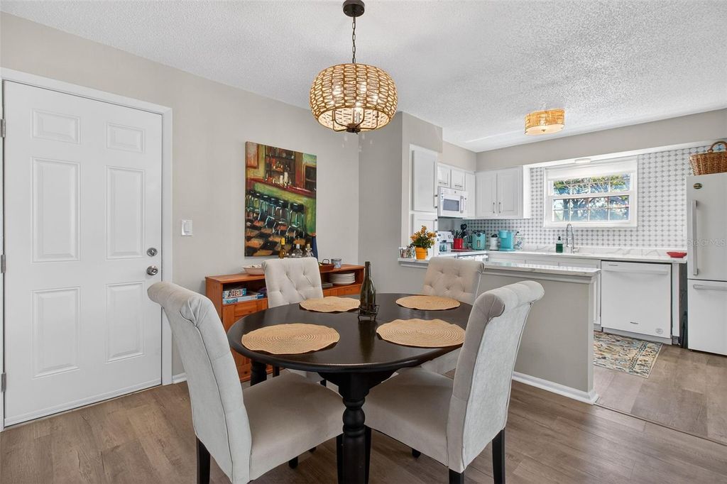 Image 9 of property listing at 3824 37TH STREET S 67, St Petersburg, FL 33711