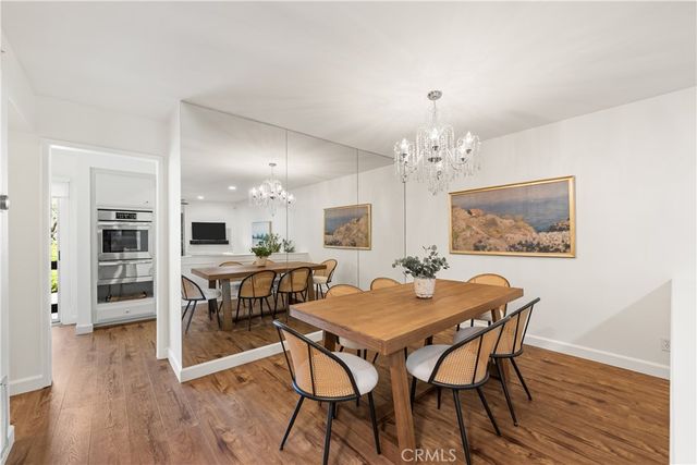 21801 Burbank 97, Woodland Hills, CA 91367