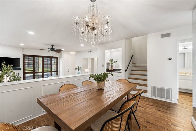 21801 Burbank 97, Woodland Hills, CA 91367