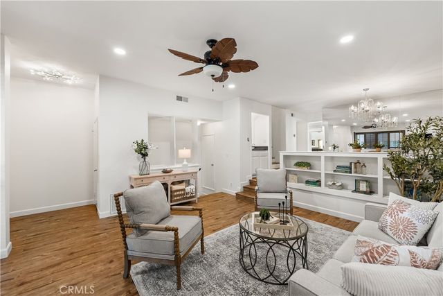 21801 Burbank 97, Woodland Hills, CA 91367