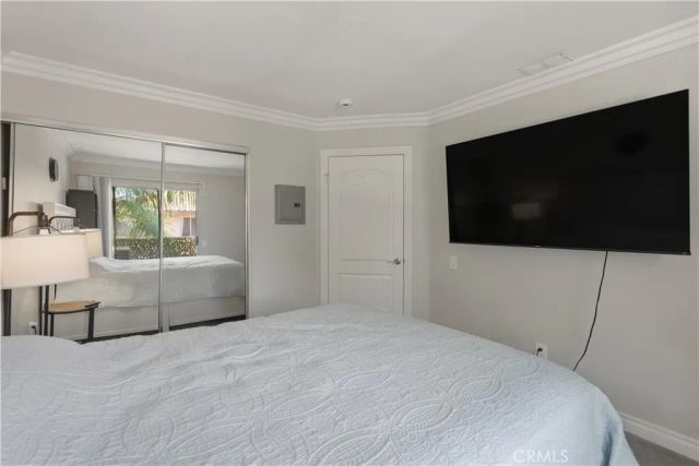 768 La Tierra I-201, Corona, CA 92879