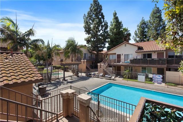 768 La Tierra I-201, Corona, CA 92879