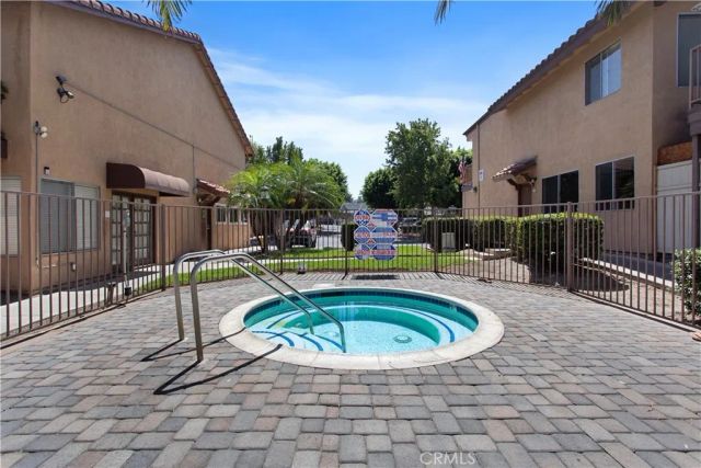768 La Tierra I-201, Corona, CA 92879