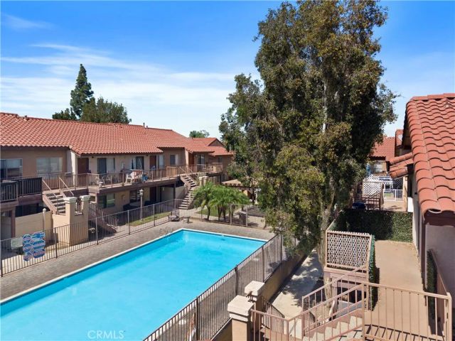 768 La Tierra I-201, Corona, CA 92879